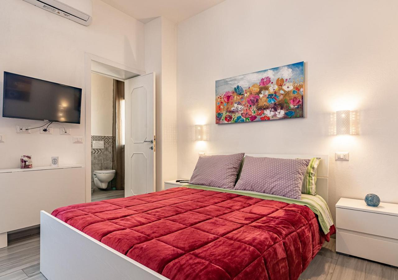 Terrace Rooms Olbia Center ภายนอก รูปภาพ